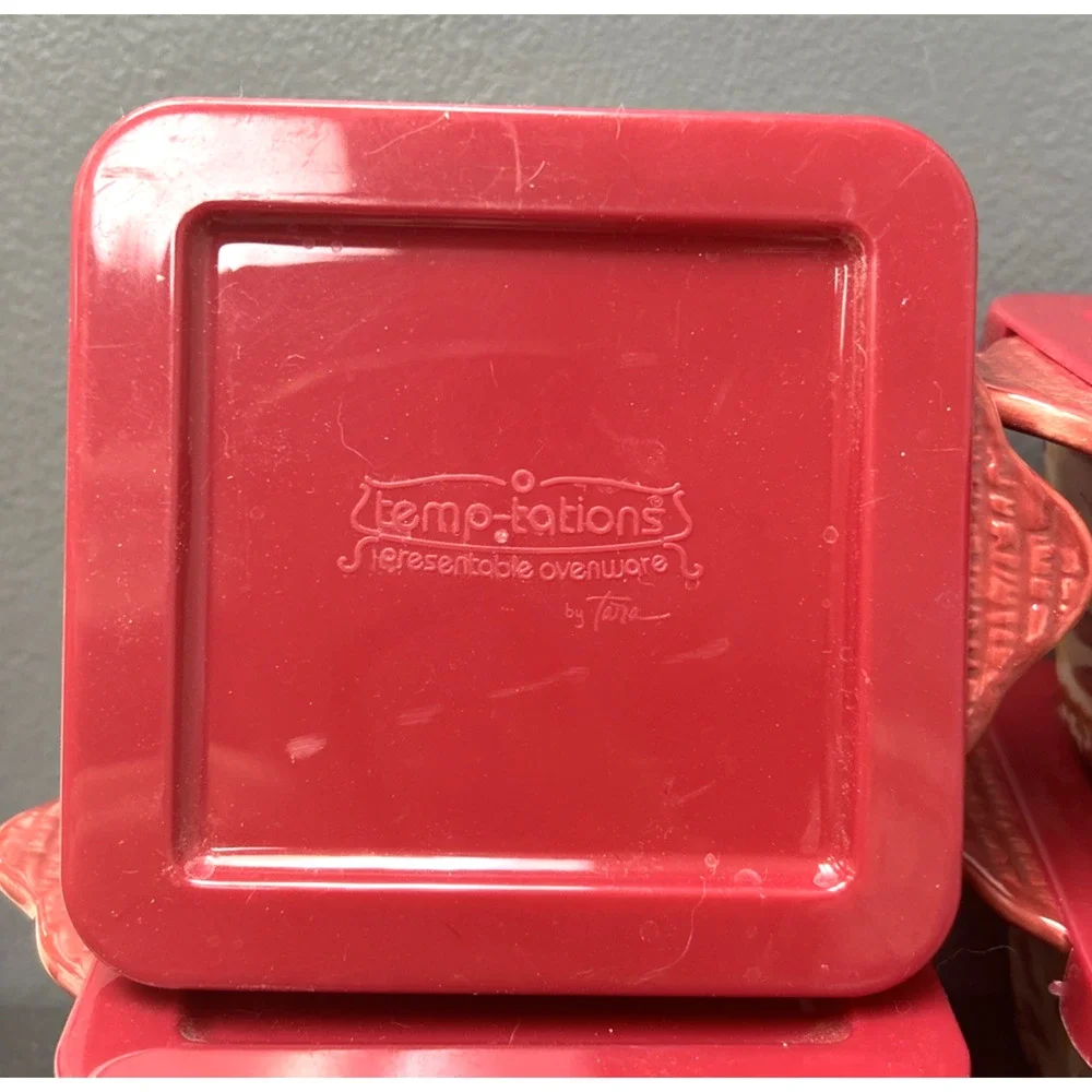 Set of 4 Temptations Presentable Ovenware 10oz Old World Baking Dishes With Lids